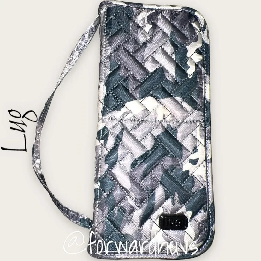 Lug Camouflage Sleeper Case with Wristlet Strap